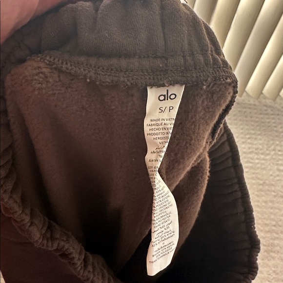 Alo Accolade Straight Leg Sweatpant - Picture 4 of 4